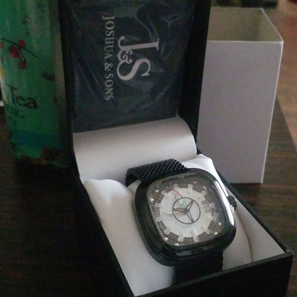 J&S mens watch - Picture 2 of 4